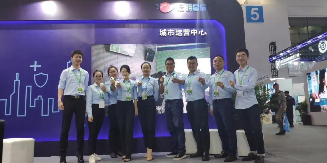 �����պͲŻ���һ����������������С�����